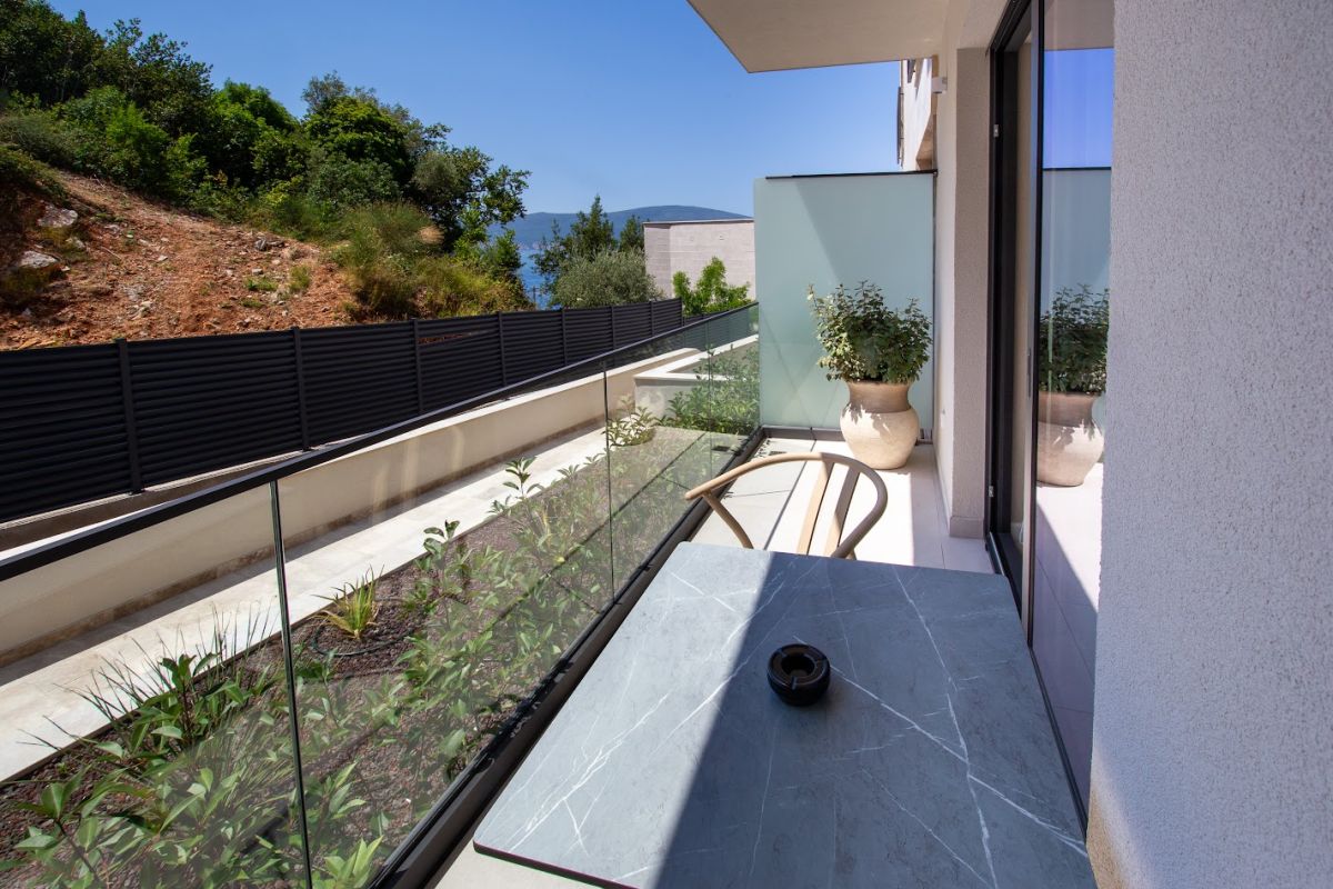 Superior Room Land View — 8