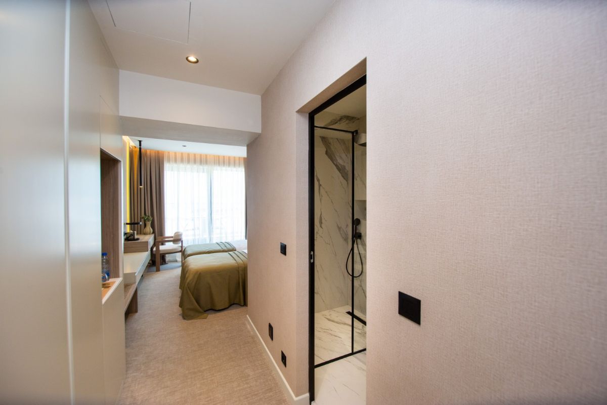 Standard Room Side Sea View — 9