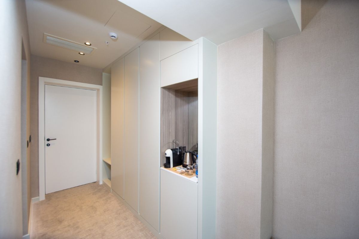Standard Room Side Sea View — 10