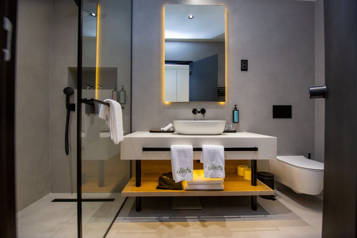 Deluxe Room Sea View — 9
