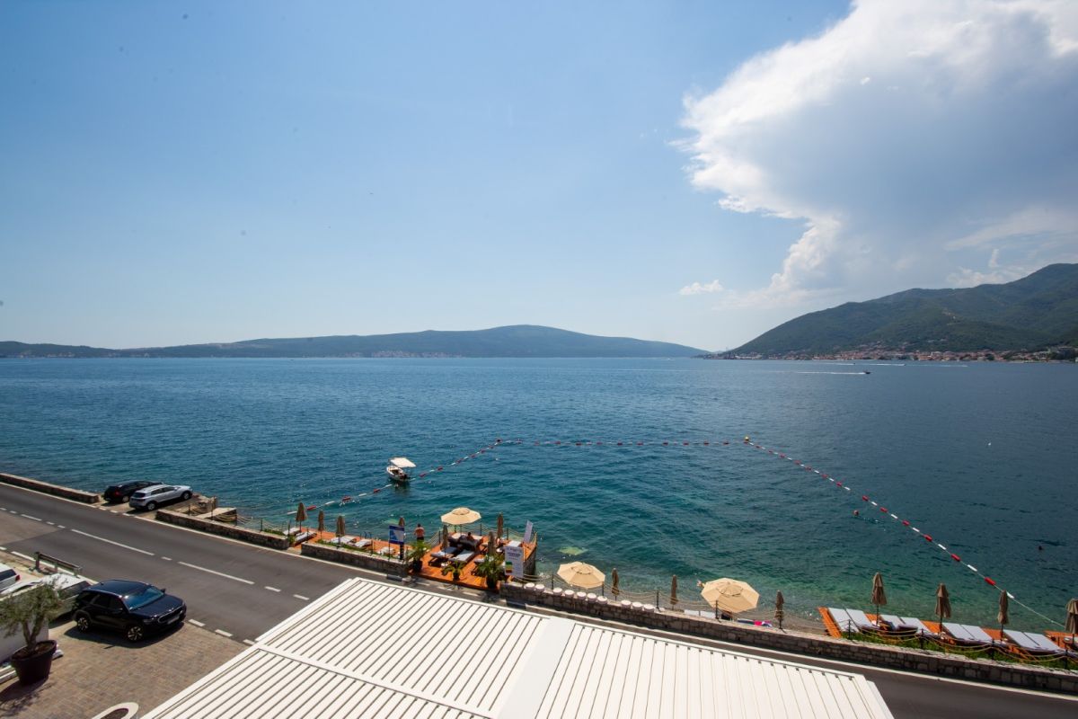 Deluxe Room Sea View — 15